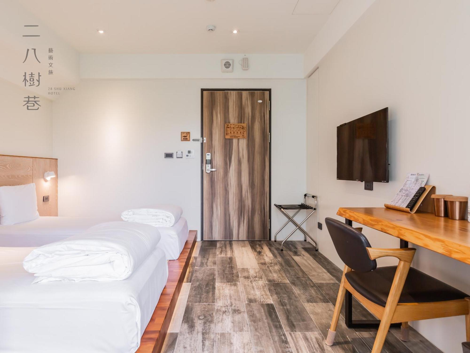 28 Shu Xiang Hotel Taichung Exterior photo